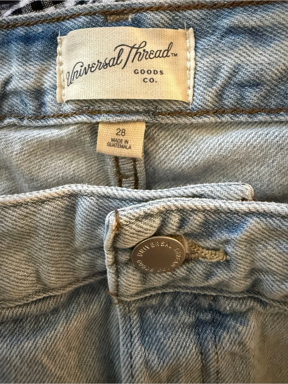 🌟 NWT Universal Thread Mid Rise 90s Baggy Denim Shorts Size 28 Light Wash 🌟